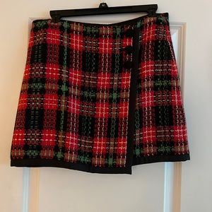 Vineyard Vines Holiday Skirt